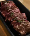 Tataki de vedella amb ximixurri de yakiniku